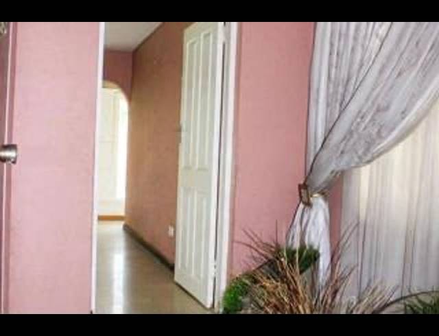 3 BEDROOM HOUSE FOR SALE IN TEMBISA EXT 11